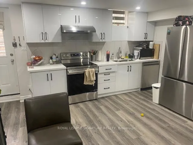 Photo 3 of 3816 Foxborough Trail, Mississauga, Lisgar — HOMEH