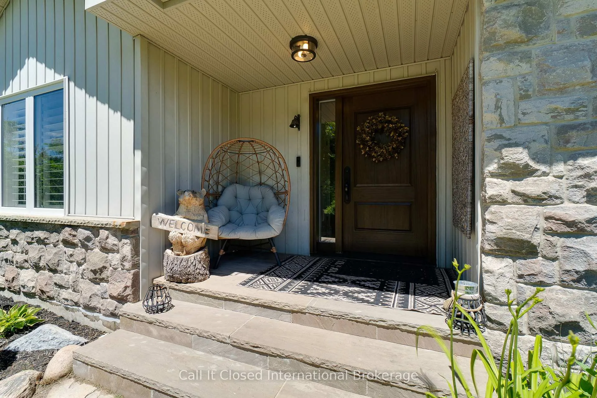 Photo 6 of 21201 Main Street, Caledon, Rural Caledon — HOMEH