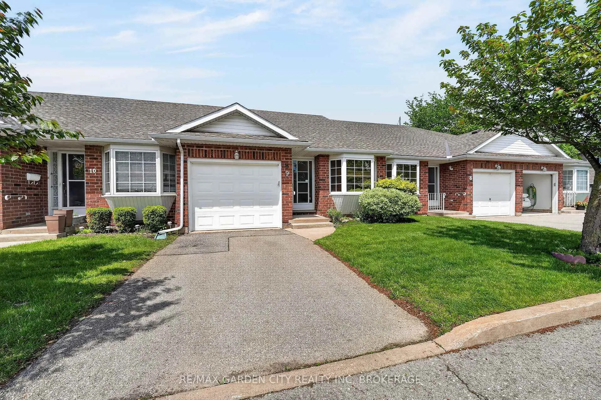 Photo 2 of Unit 9, 162 First Street, Welland, Lincoln/Crowland — HOMEH