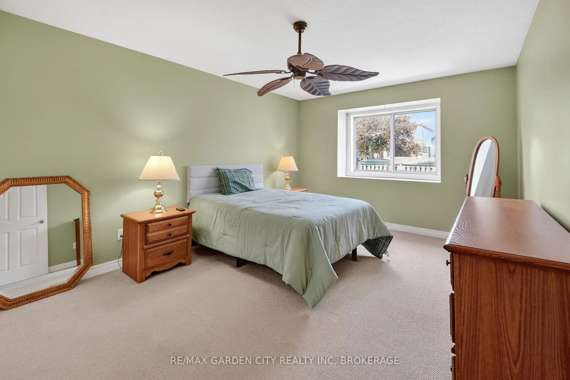 Photo 13 of Unit 9, 162 First Street, Welland, Lincoln/Crowland — HOMEH