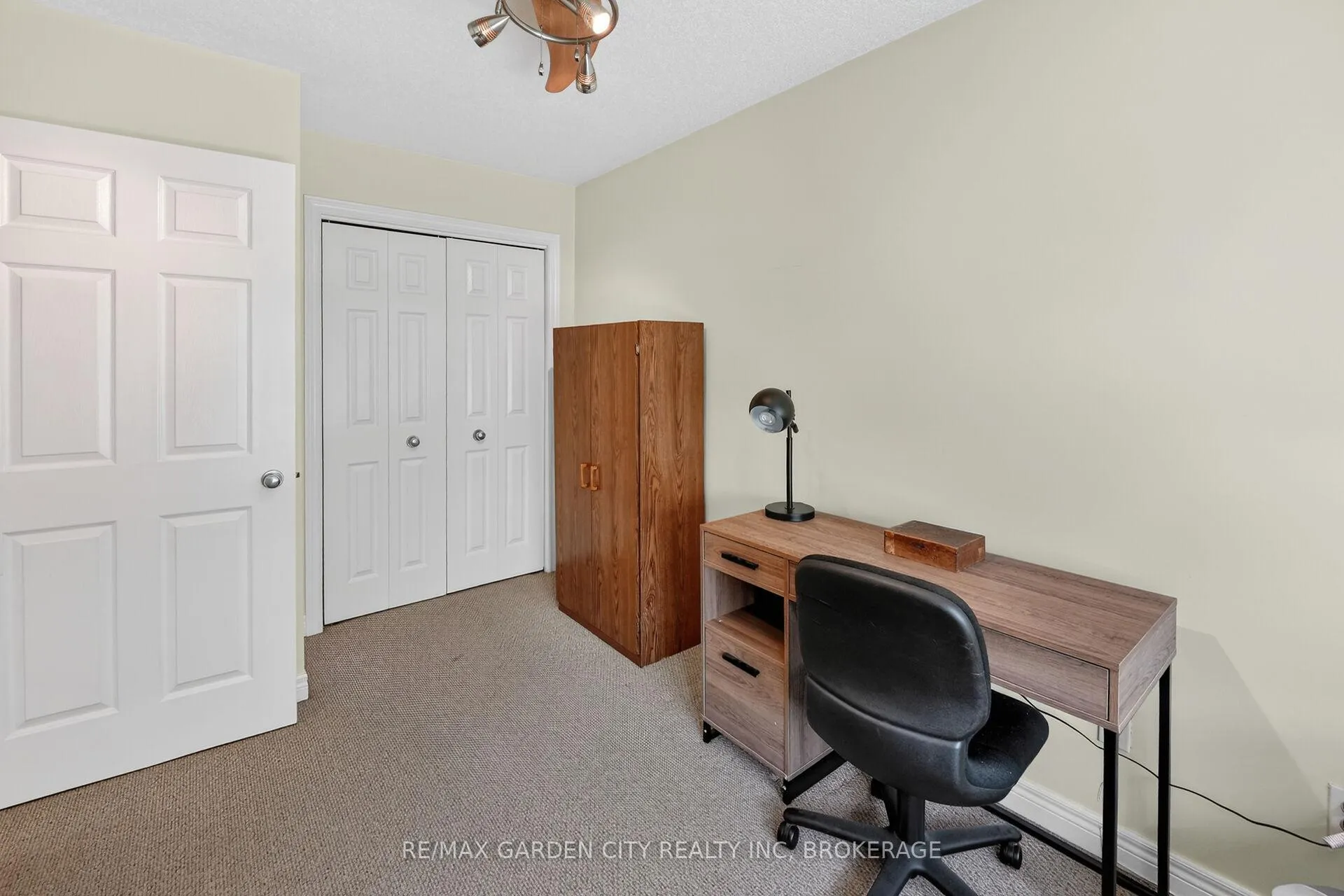 Photo 18 of Unit 9, 162 First Street, Welland, Lincoln/Crowland — HOMEH
