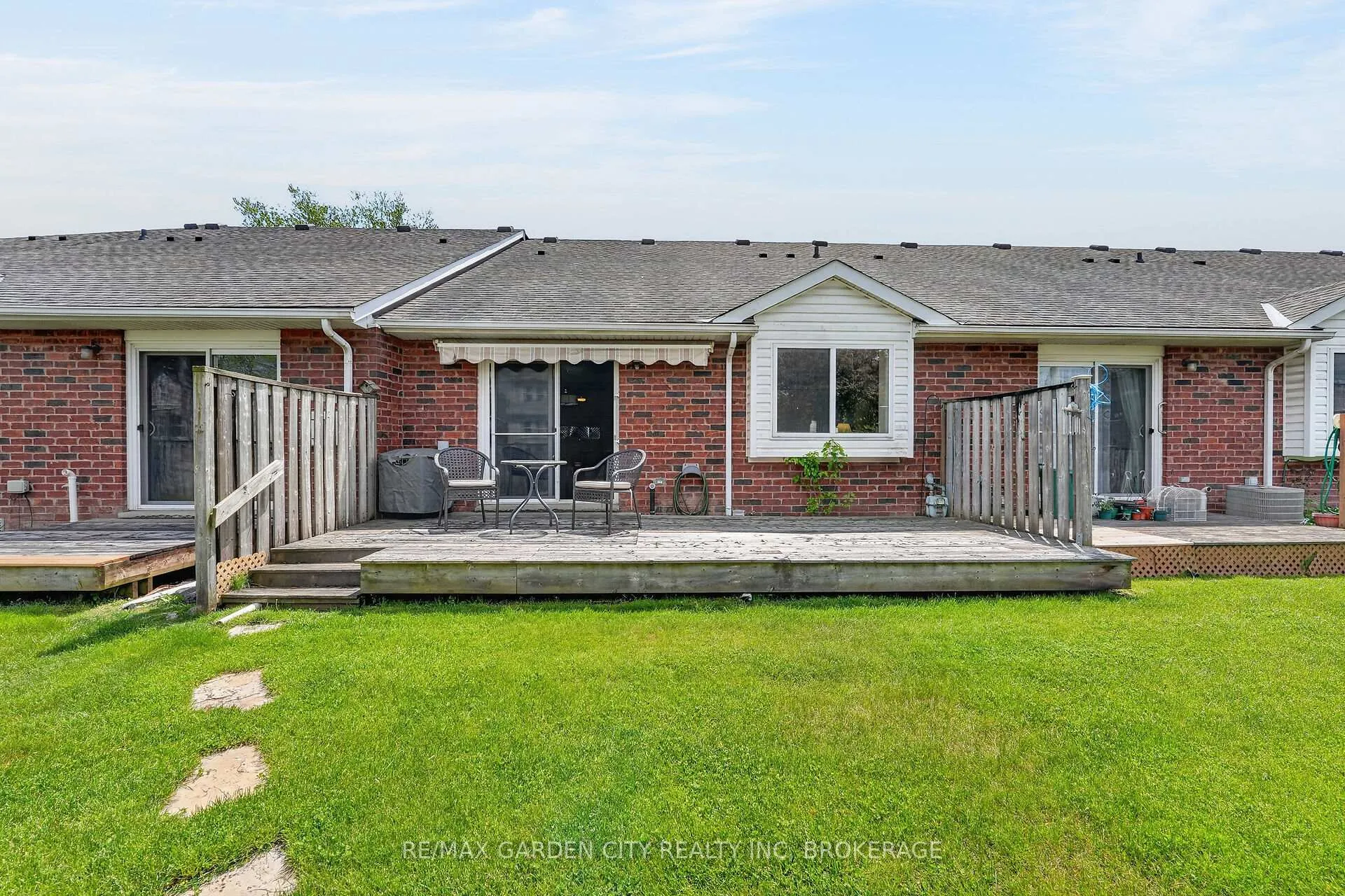 Photo 23 of Unit 9, 162 First Street, Welland, Lincoln/Crowland — HOMEH