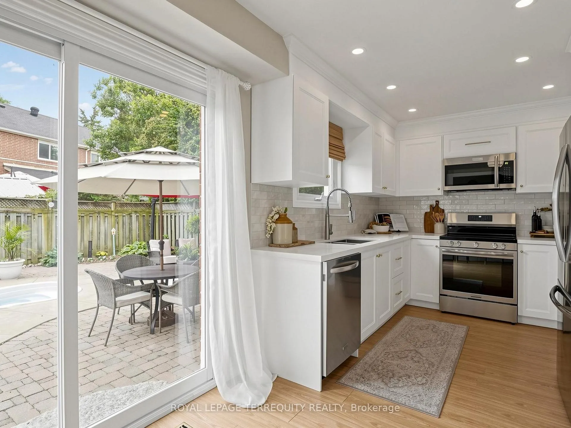 Photo 19 of 12 Maplewood Drive, Whitby, Blue Grass Meadows — HOMEH