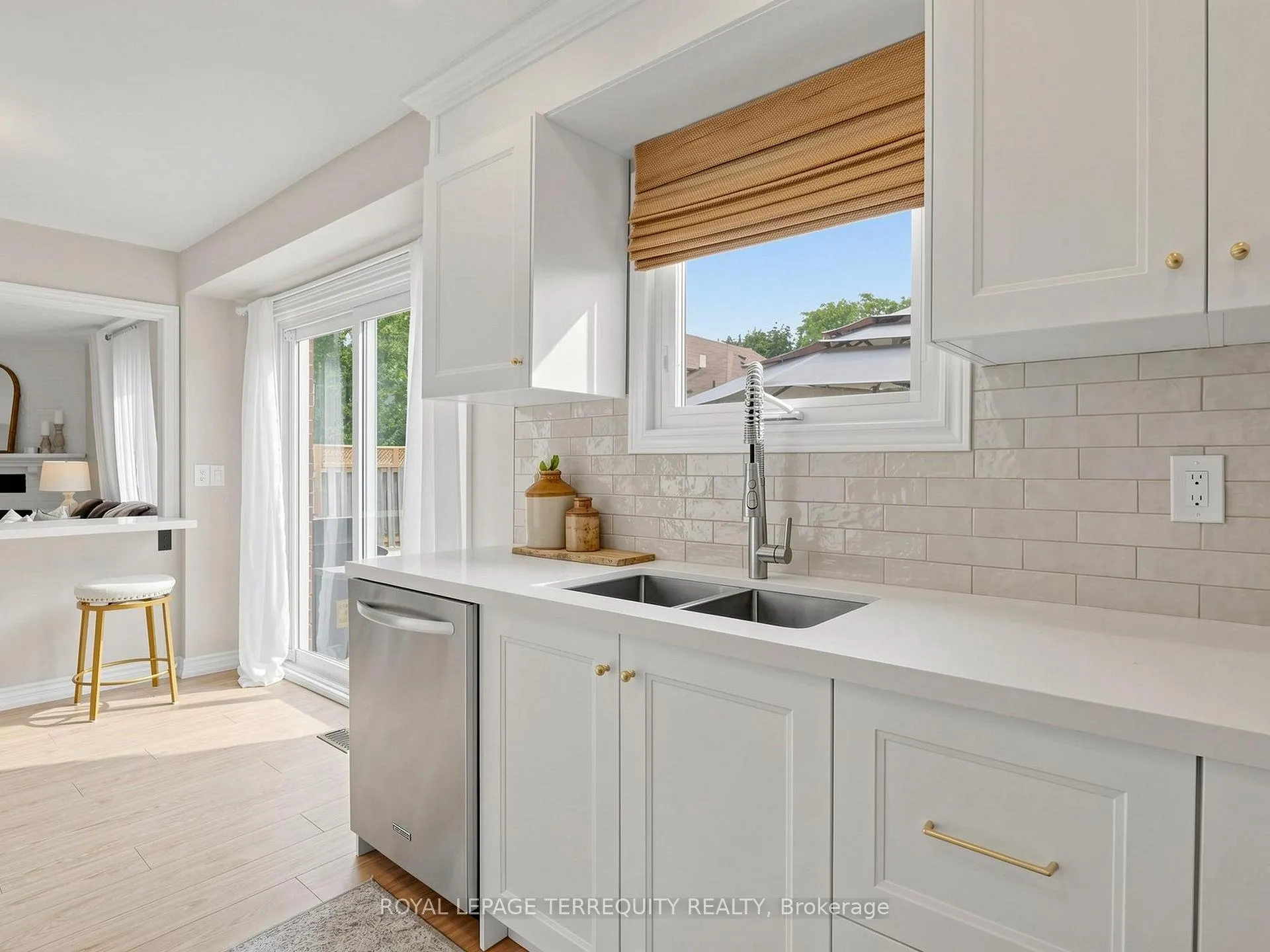 Photo 20 of 12 Maplewood Drive, Whitby, Blue Grass Meadows — HOMEH