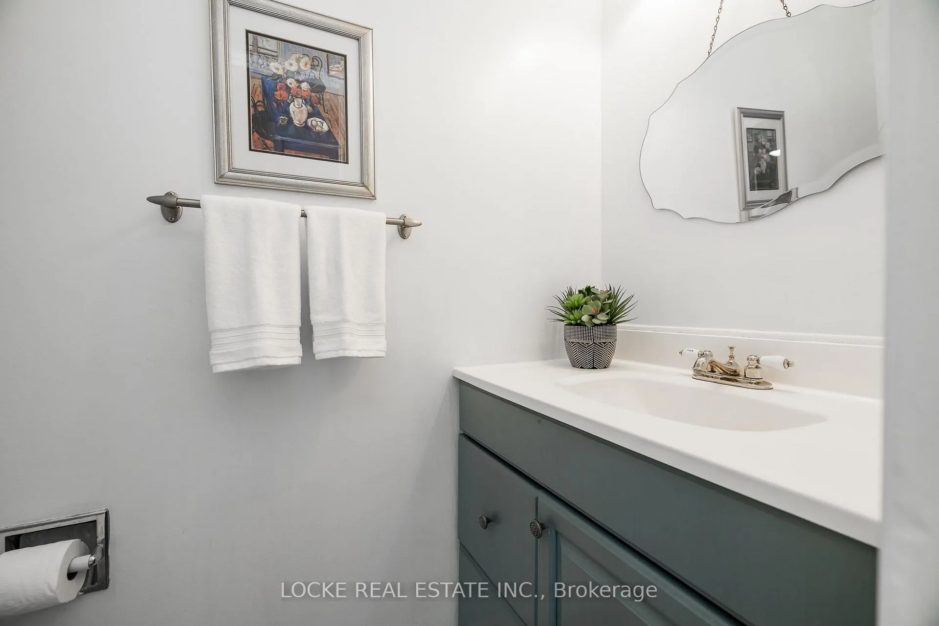 Photo 23 of 1821 Woodhaven Heights, Ottawa, Queenswood Heights South — HOMEH