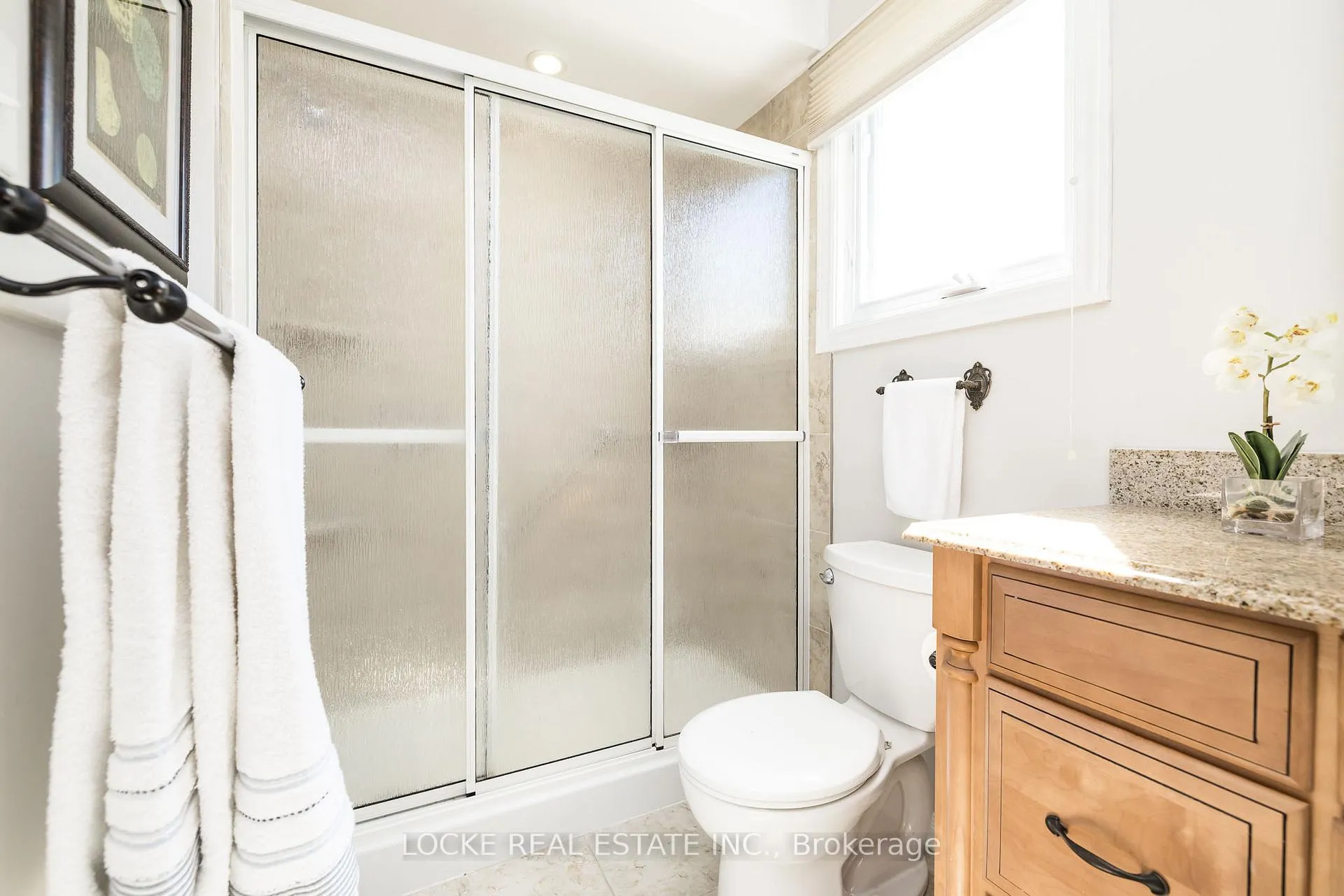 Photo 28 of 1821 Woodhaven Heights, Ottawa, Queenswood Heights South — HOMEH