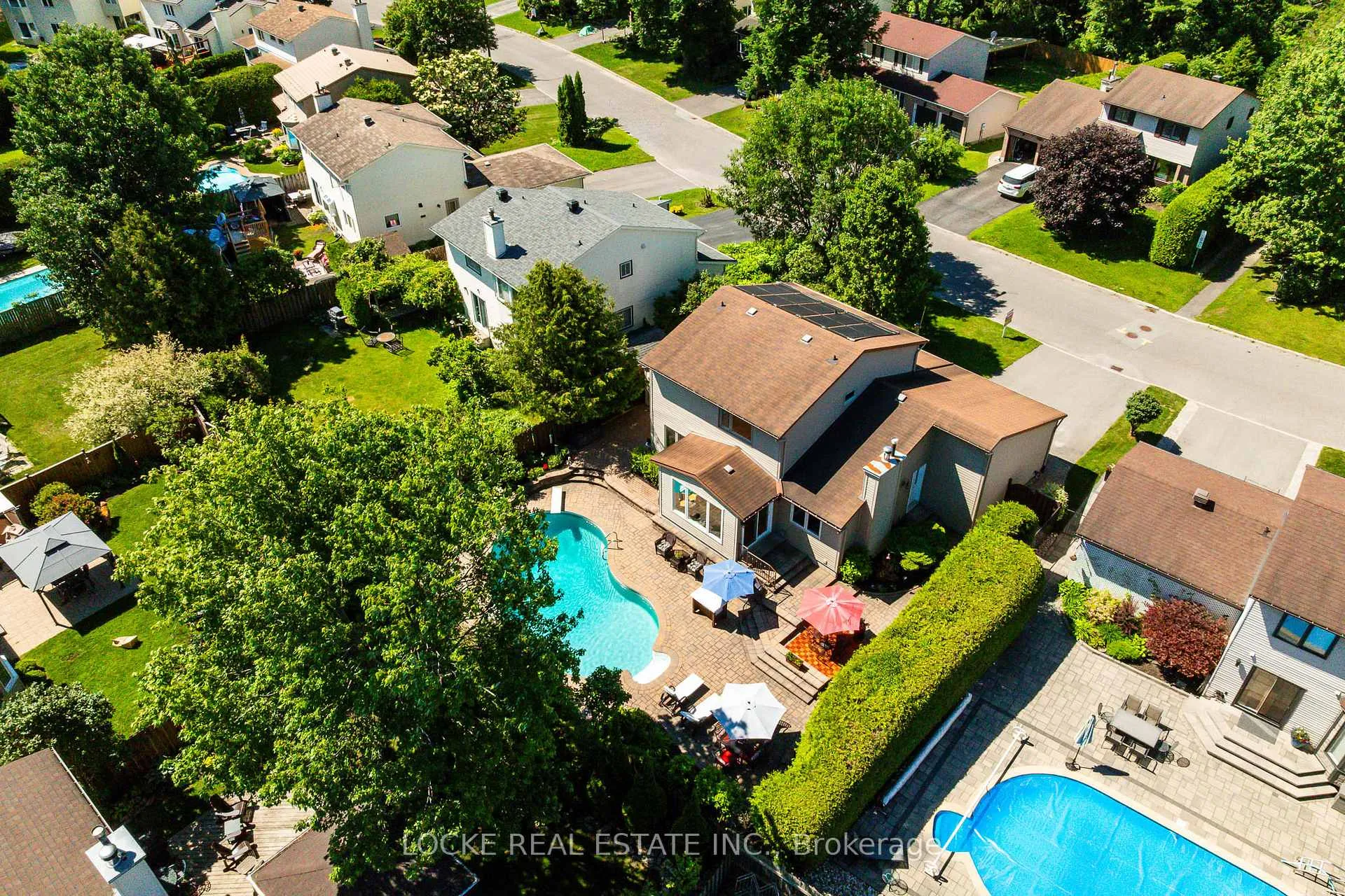 Photo 37 of 1821 Woodhaven Heights, Ottawa, Queenswood Heights South — HOMEH