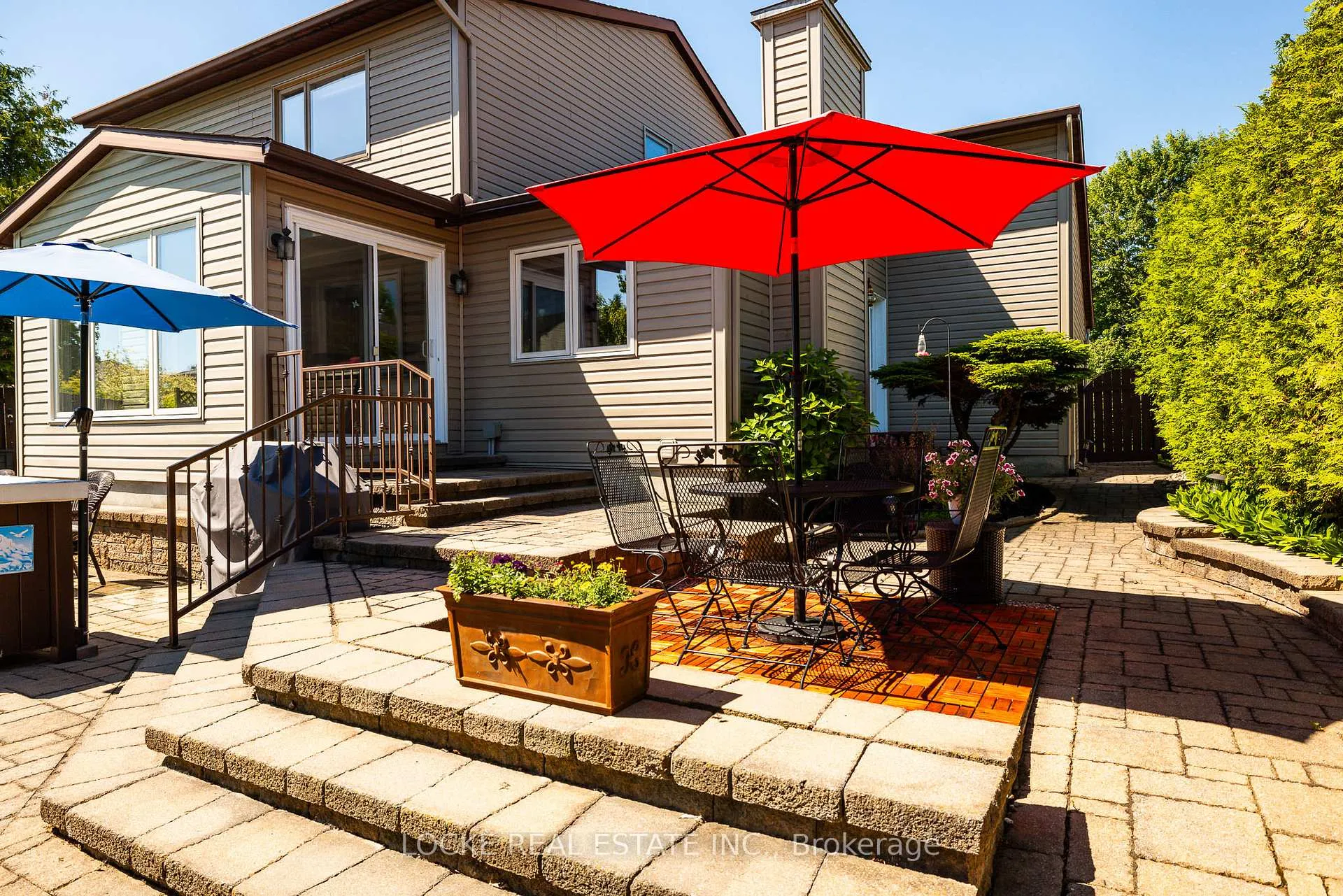 Photo 44 of 1821 Woodhaven Heights, Ottawa, Queenswood Heights South — HOMEH