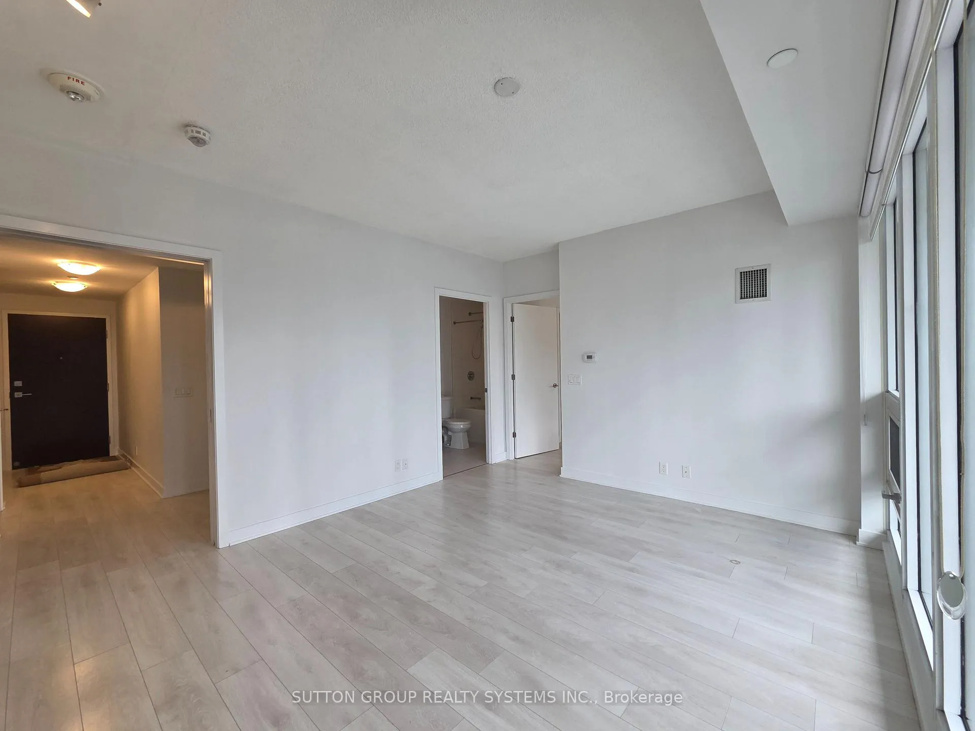Photo 14 of Unit 1601, 2221 Yonge Street, Toronto, Mount Pleasant West — HOMEH
