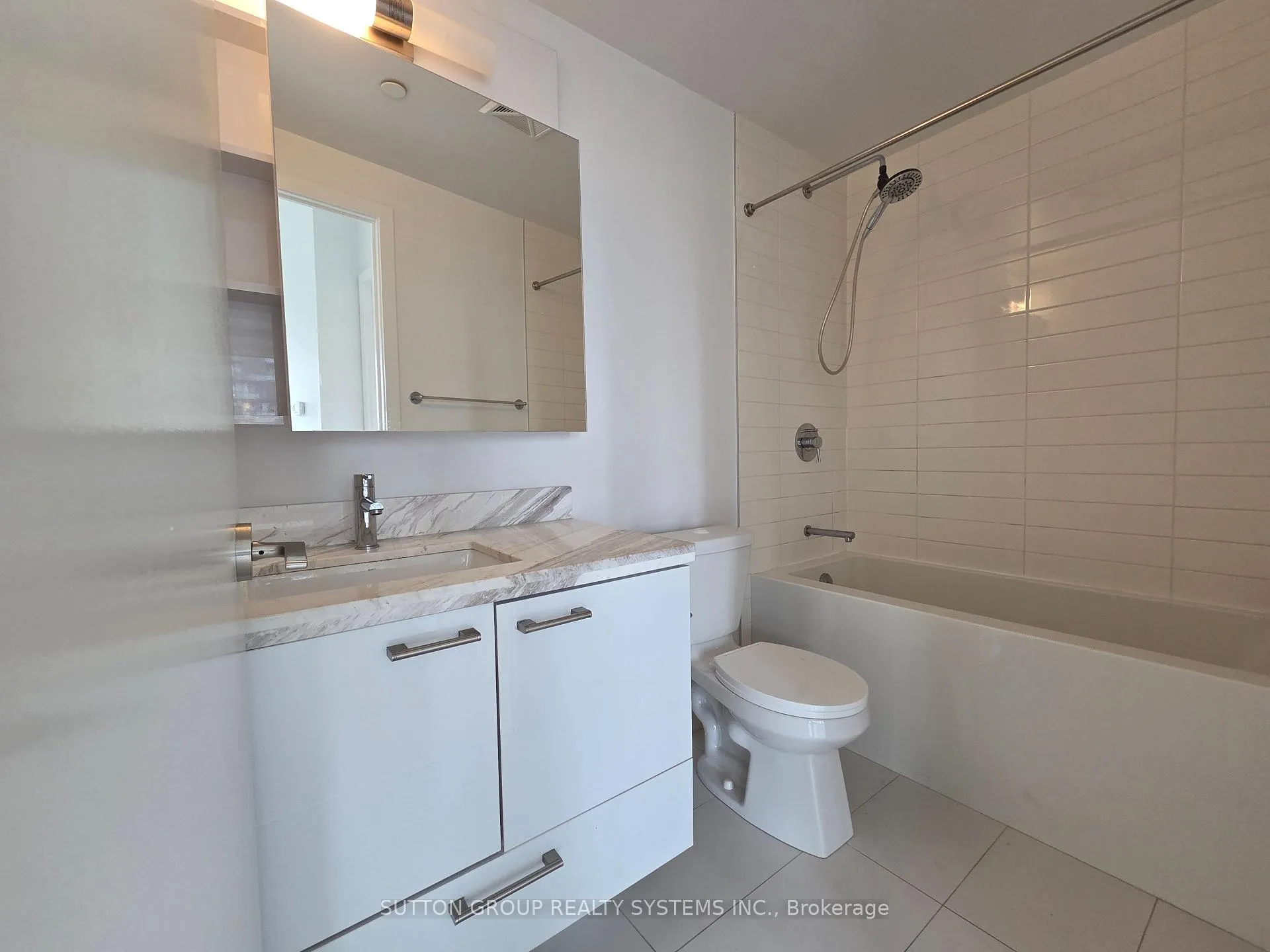 Photo 15 of Unit 1601, 2221 Yonge Street, Toronto, Mount Pleasant West — HOMEH