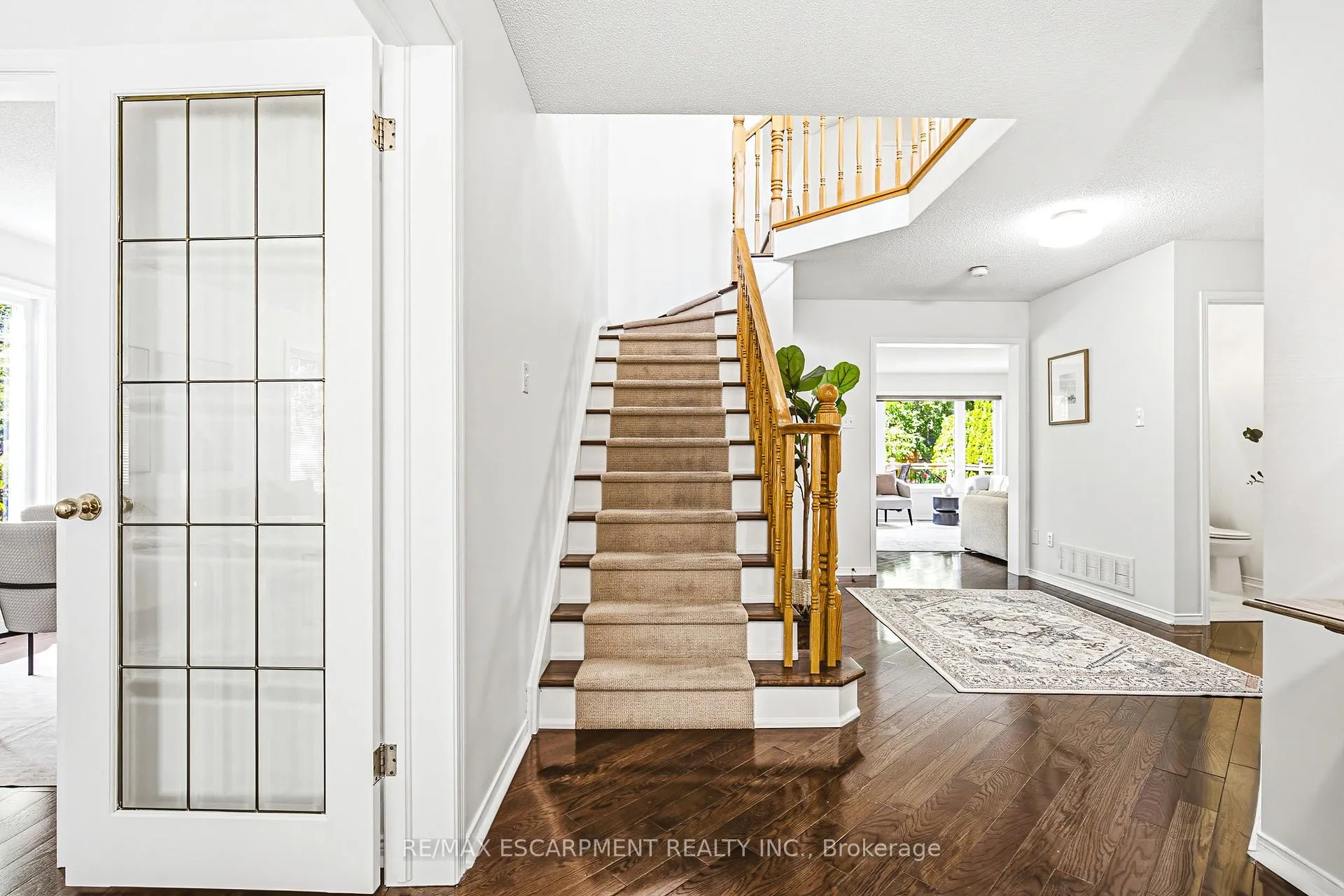 Photo 4 of 4153 Vermont Crescent, Burlington, Rose — HOMEH