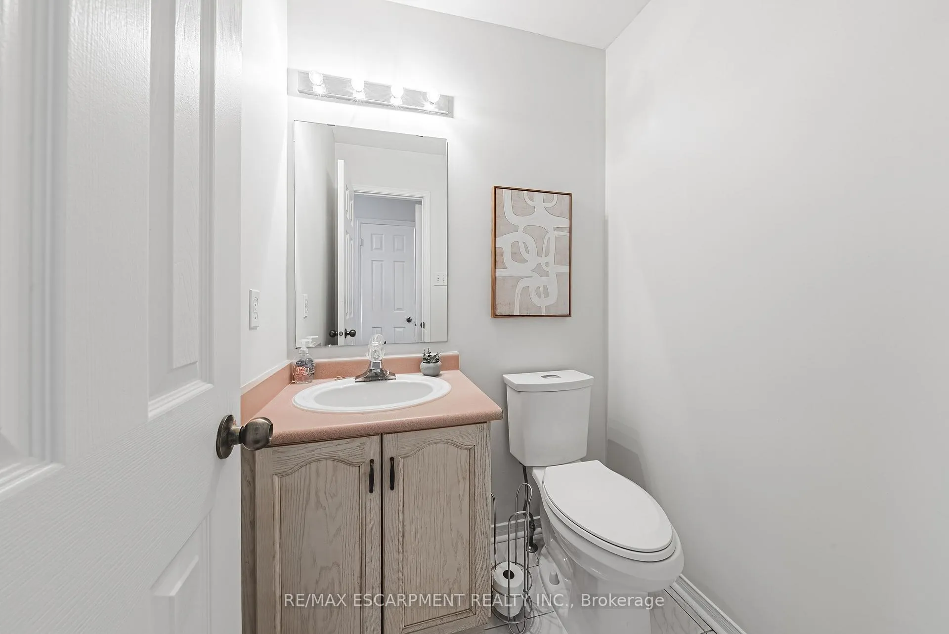Photo 18 of 4153 Vermont Crescent, Burlington, Rose — HOMEH