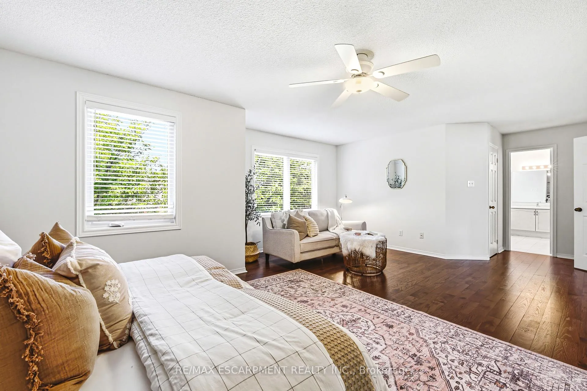 Photo 23 of 4153 Vermont Crescent, Burlington, Rose — HOMEH