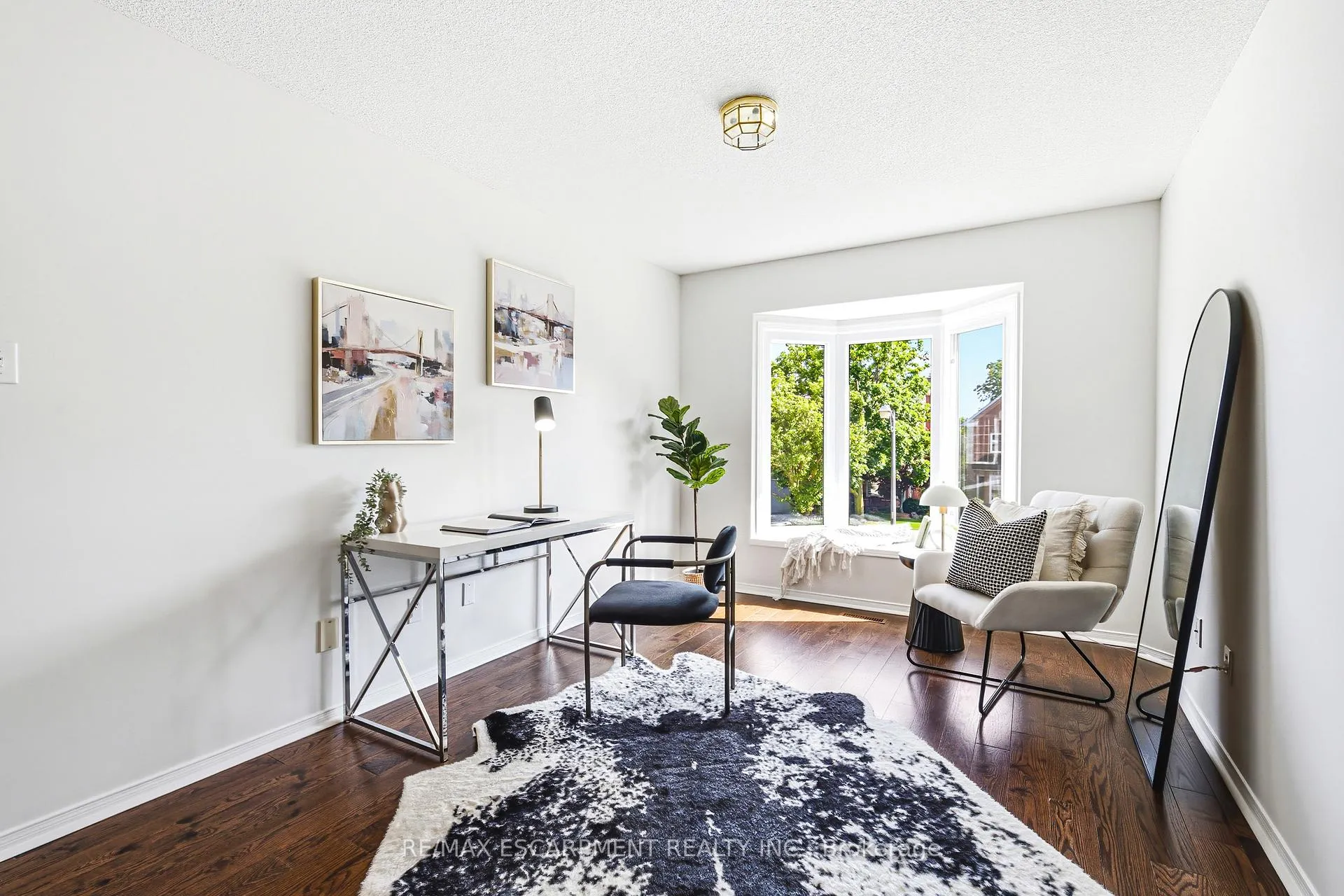 Photo 33 of 4153 Vermont Crescent, Burlington, Rose — HOMEH