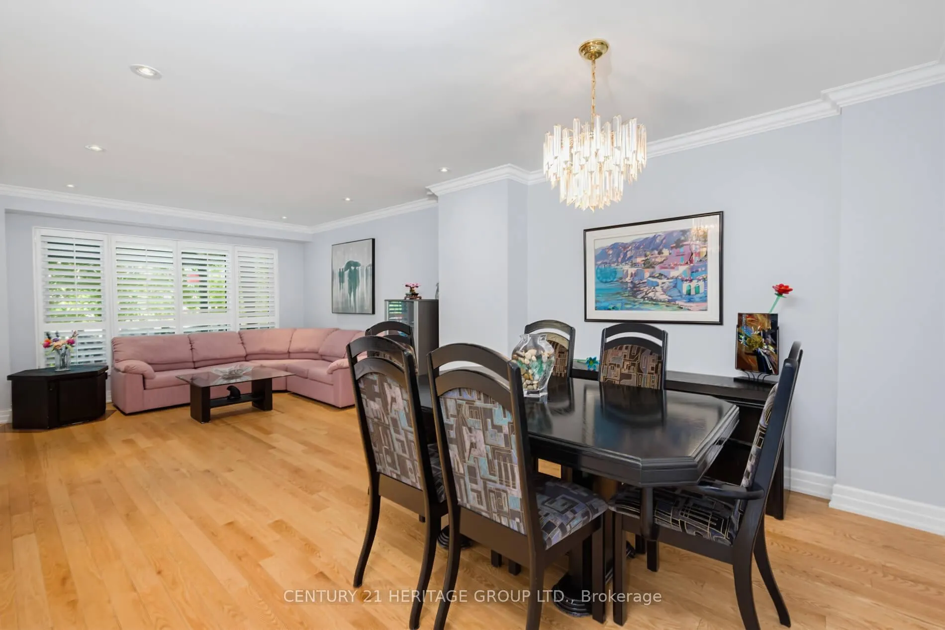 Photo 4 of 161 Hetherington Crescent, Vaughan, Brownridge — HOMEH
