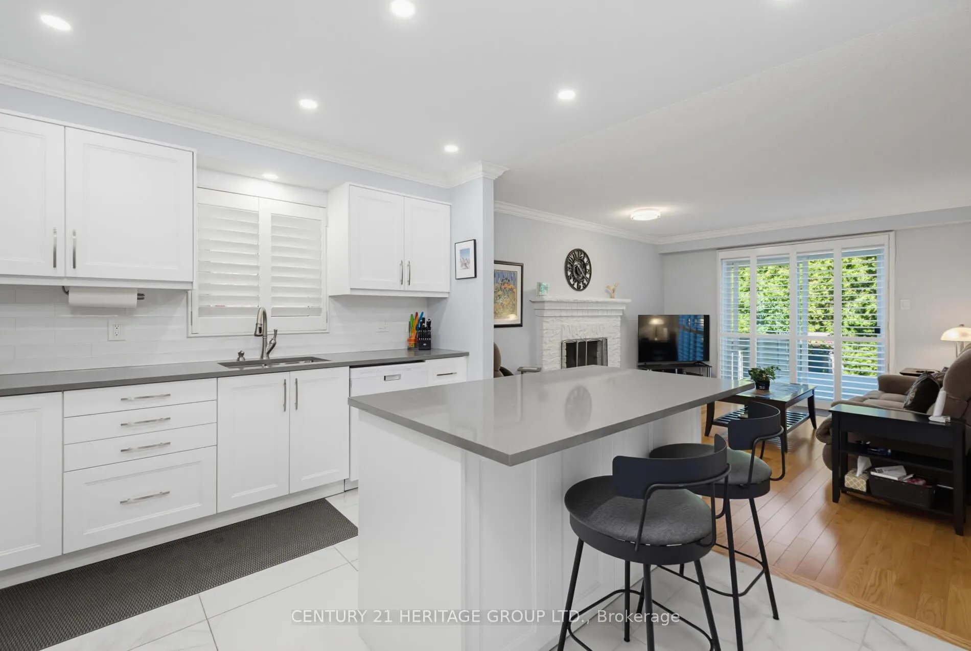 Photo 7 of 161 Hetherington Crescent, Vaughan, Brownridge — HOMEH