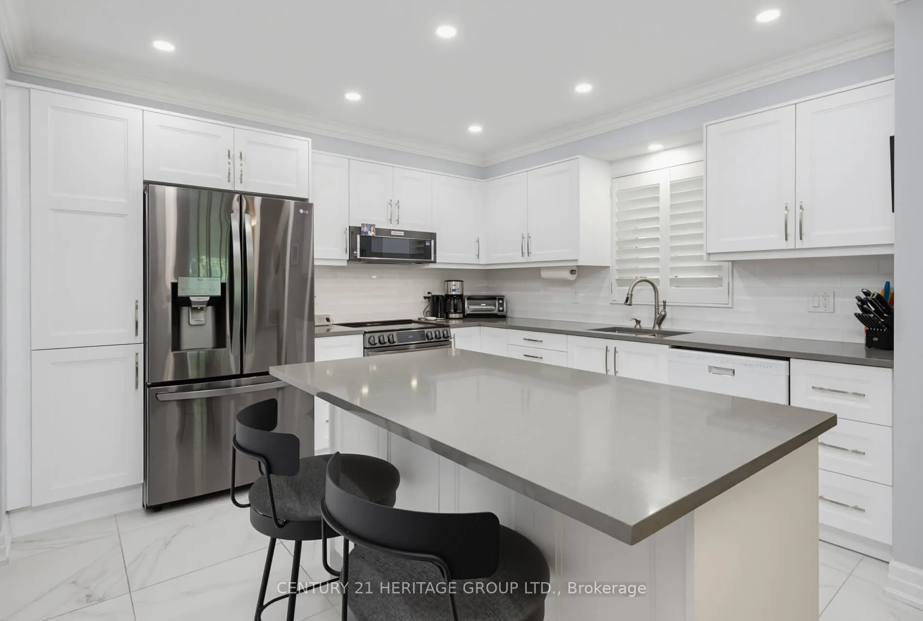 Photo 8 of 161 Hetherington Crescent, Vaughan, Brownridge — HOMEH