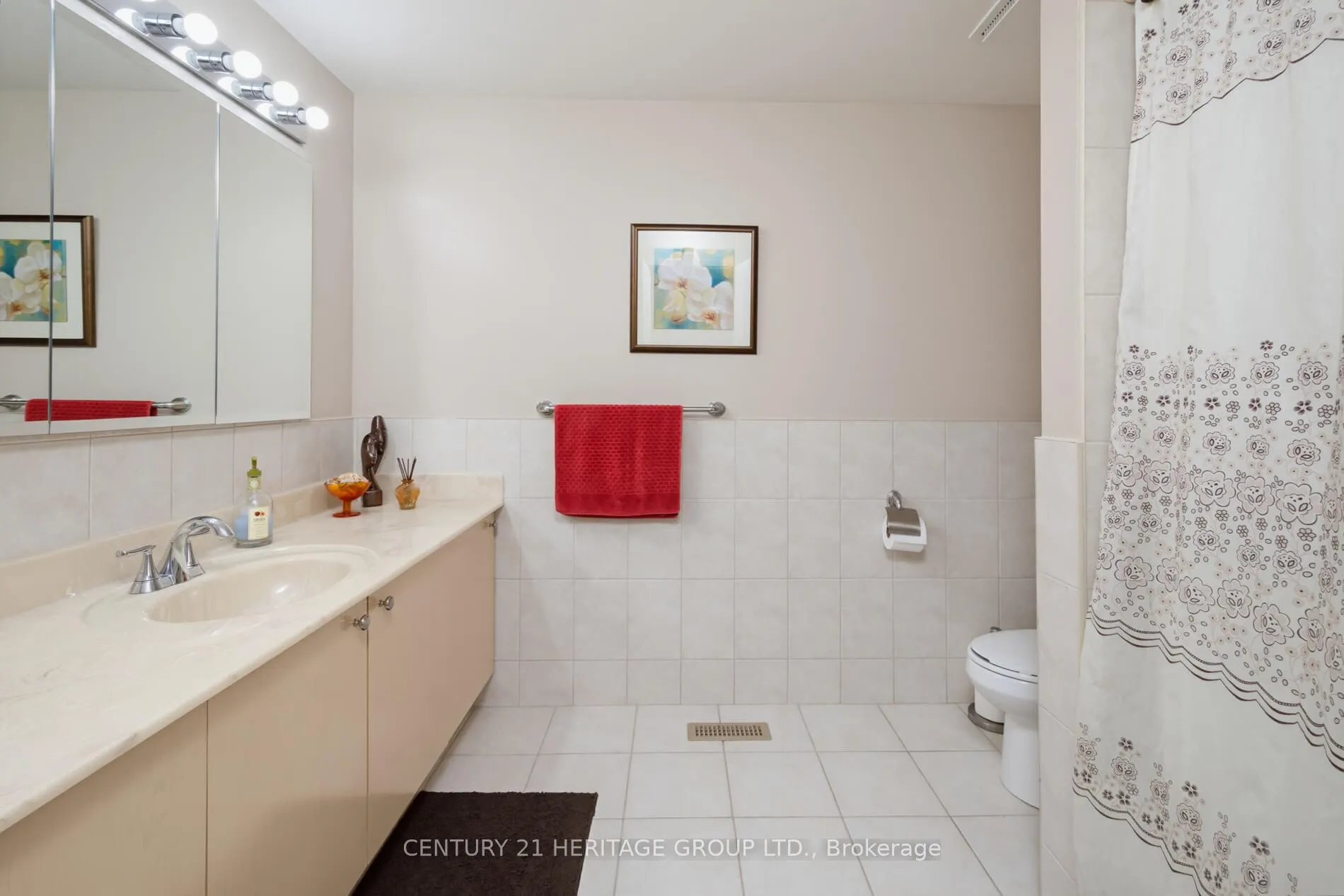 Photo 17 of 161 Hetherington Crescent, Vaughan, Brownridge — HOMEH