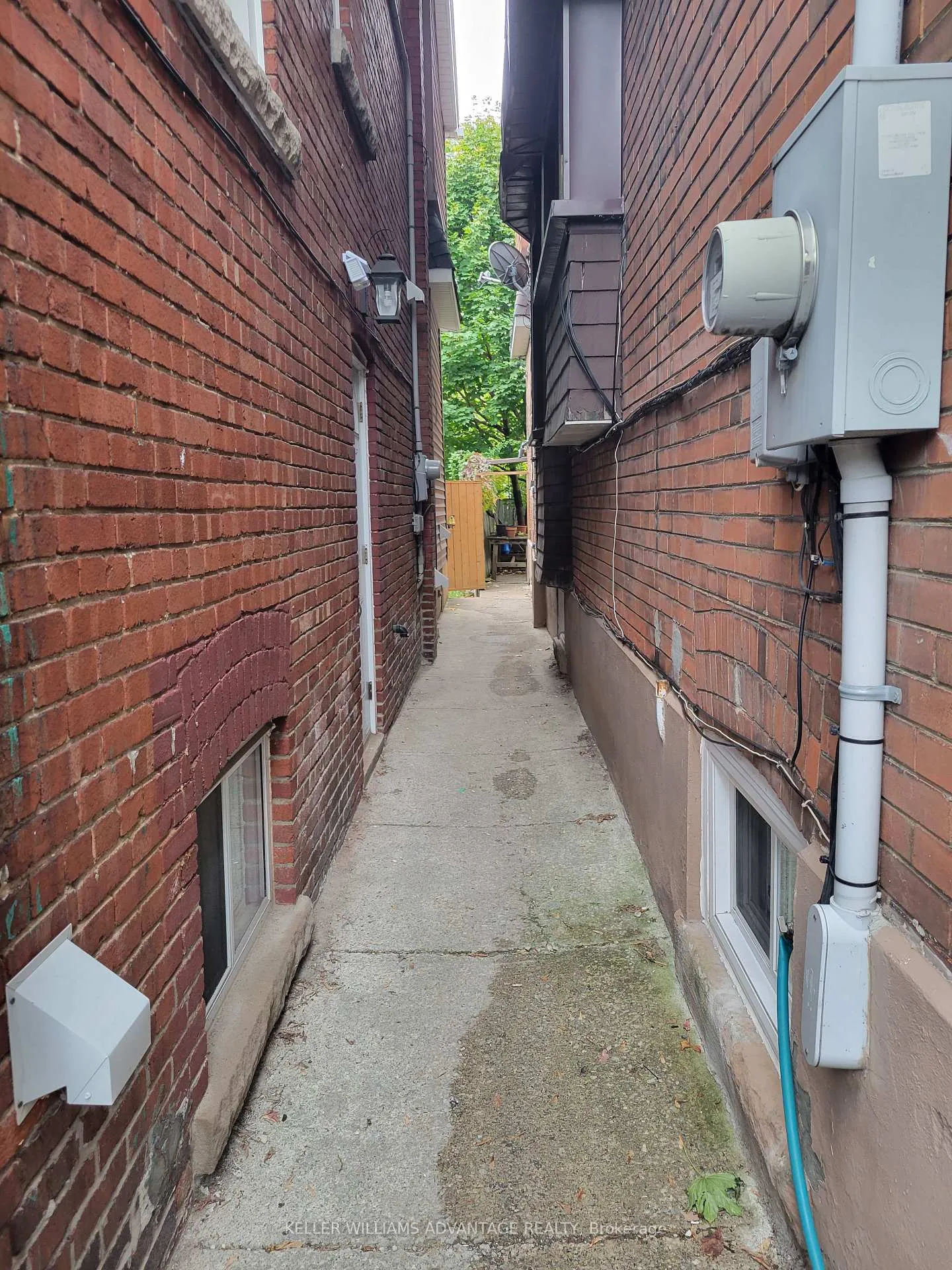 Photo 2 of Unit Basement, 190 Lauder Avenue, Toronto, Oakwood Village — HOMEH
