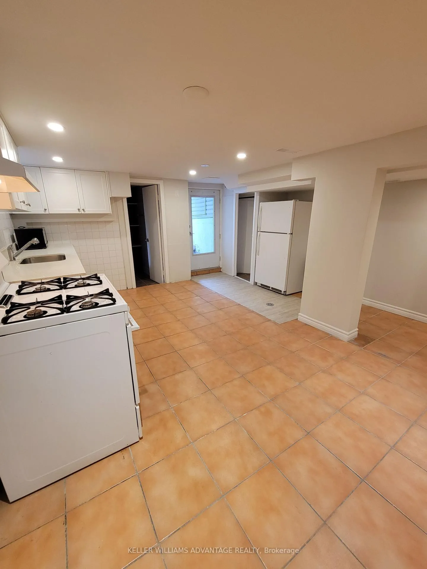 Photo 8 of Unit Basement, 190 Lauder Avenue, Toronto, Oakwood Village — HOMEH