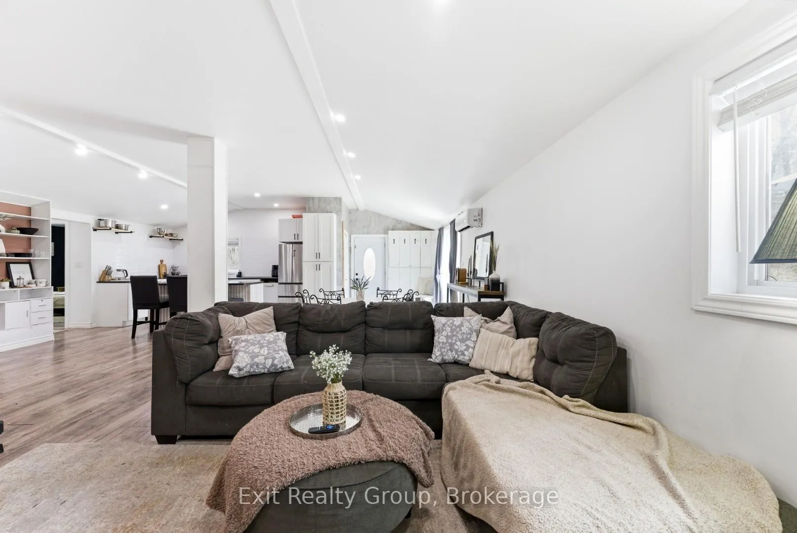 Photo 11 of 54 Paradise Road, Marmora and Lake, Marmora Ward — HOMEH