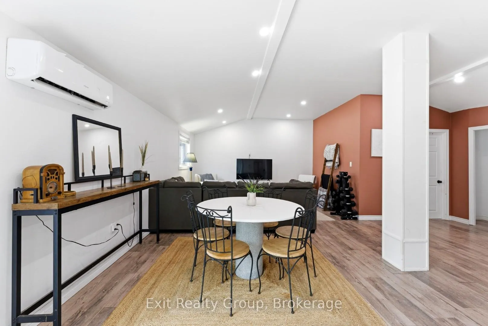 Photo 16 of 54 Paradise Road, Marmora and Lake, Marmora Ward — HOMEH