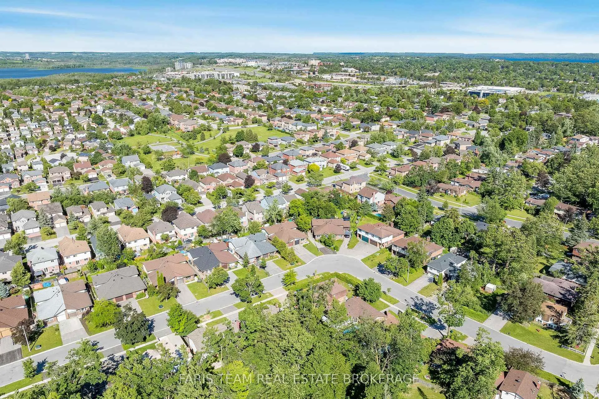 Photo 40 of 21 Maplehurst Crescent, Barrie, Cundles East — HOMEH