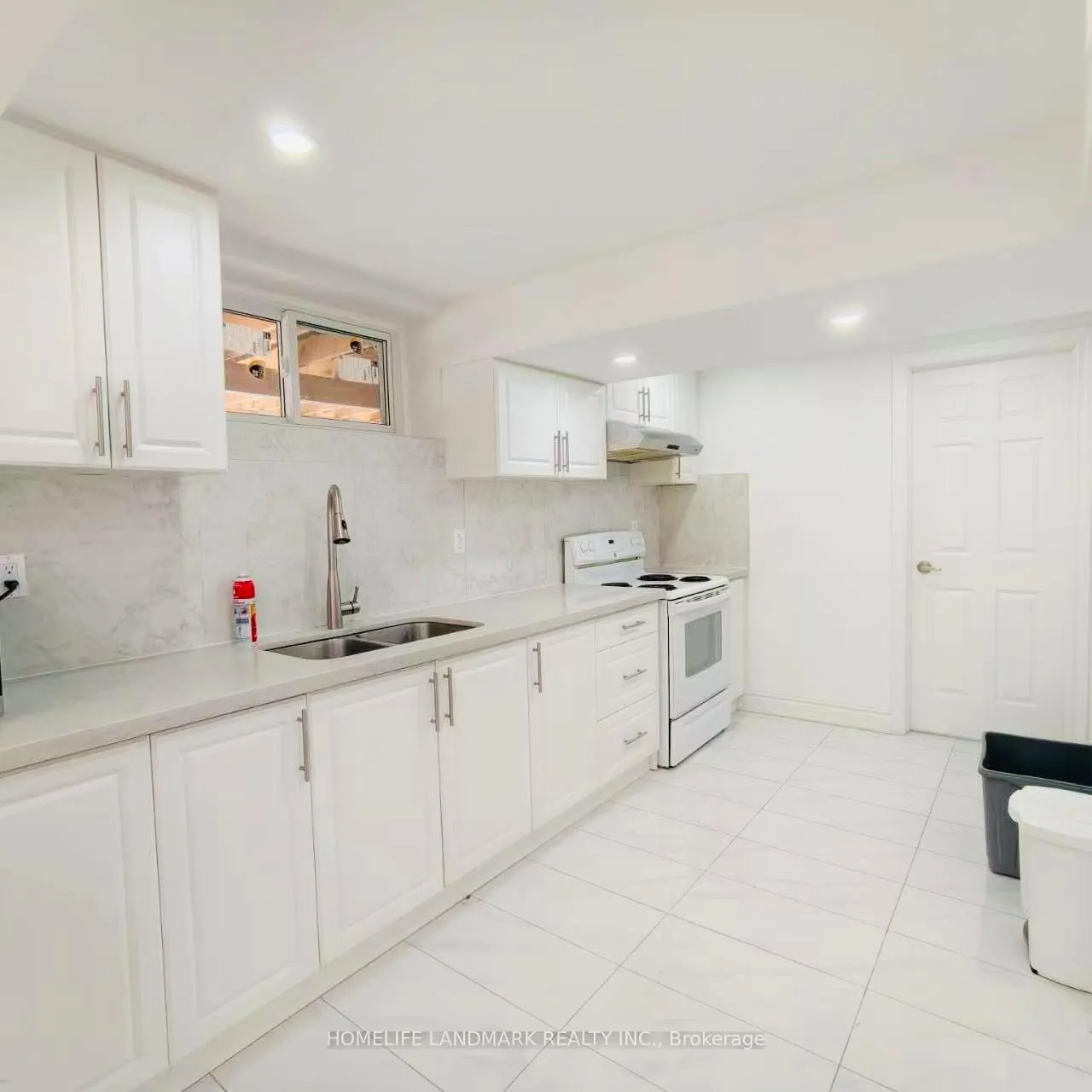 Photo 5 of Unit Basement, 18 Rollingwood Drive, North York, Hillcrest Village — HOMEH