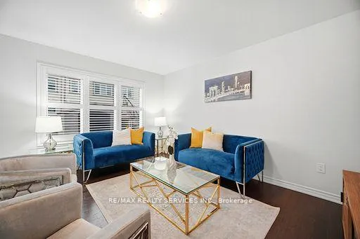 Photo 15 of 25 Bannister Crescent, Brampton, Northwest Brampton — HOMEH