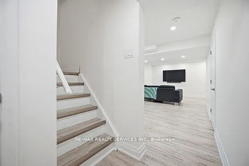 Photo 33 of 25 Bannister Crescent, Brampton, Northwest Brampton — HOMEH