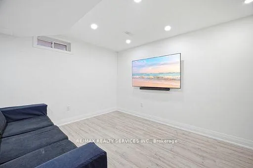 Photo 38 of 25 Bannister Crescent, Brampton, Northwest Brampton — HOMEH