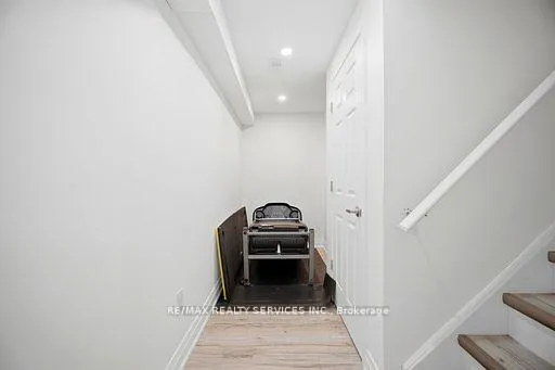 Photo 42 of 25 Bannister Crescent, Brampton, Northwest Brampton — HOMEH