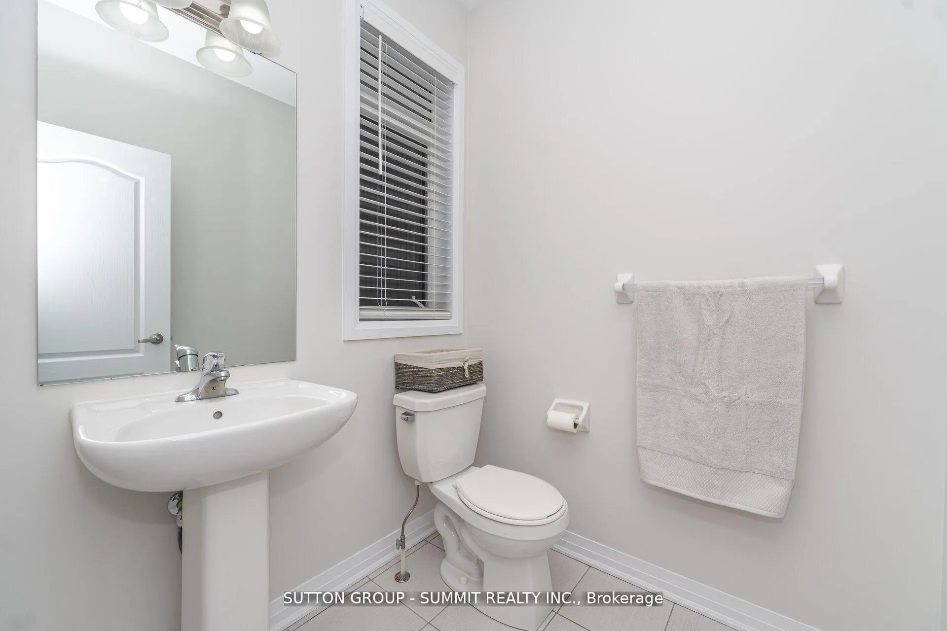 Photo 14 of Unit 20, 172 Parkinson Crescent, Orangeville — HOMEH