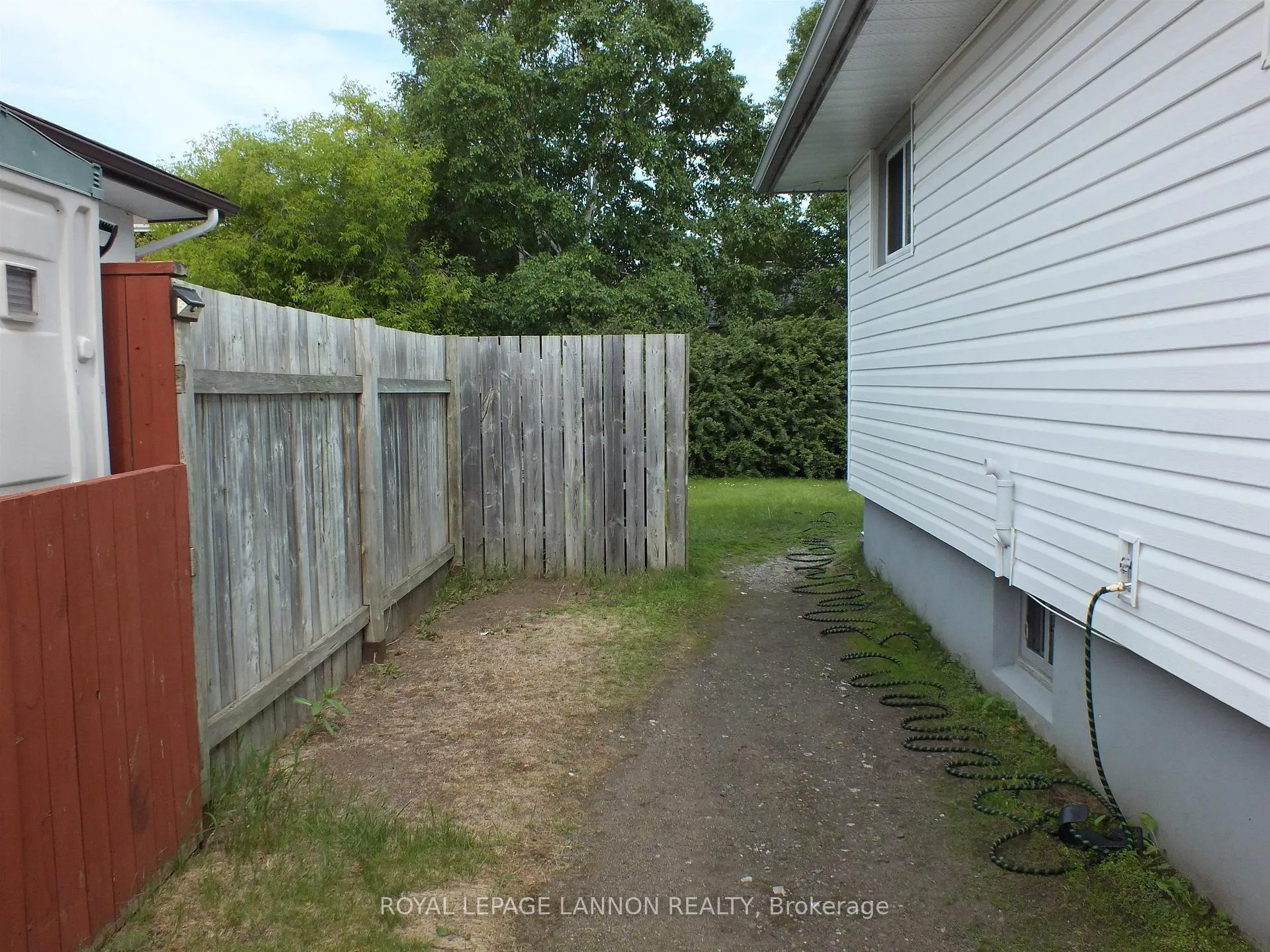 Photo 3 of 174 Shipley Street, Thunder Bay, Shuniah — HOMEH