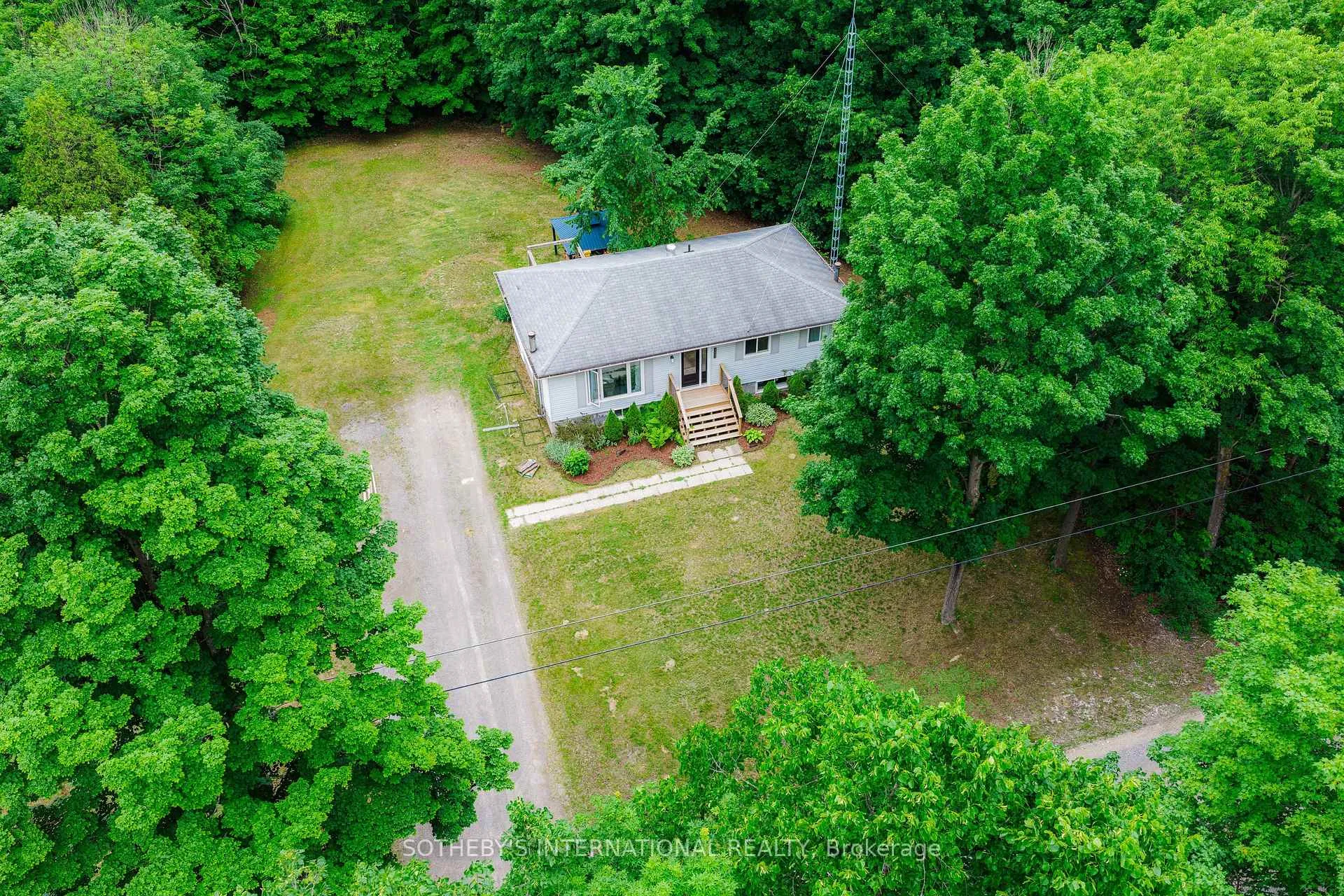 Photo 2 of 8690 Kyle Road, Augusta, Augusta Twp — HOMEH