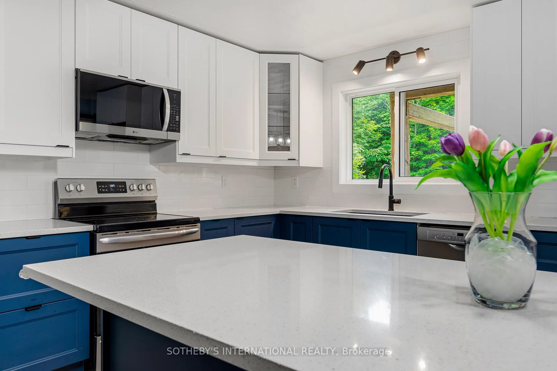 Photo 9 of 8690 Kyle Road, Augusta, Augusta Twp — HOMEH
