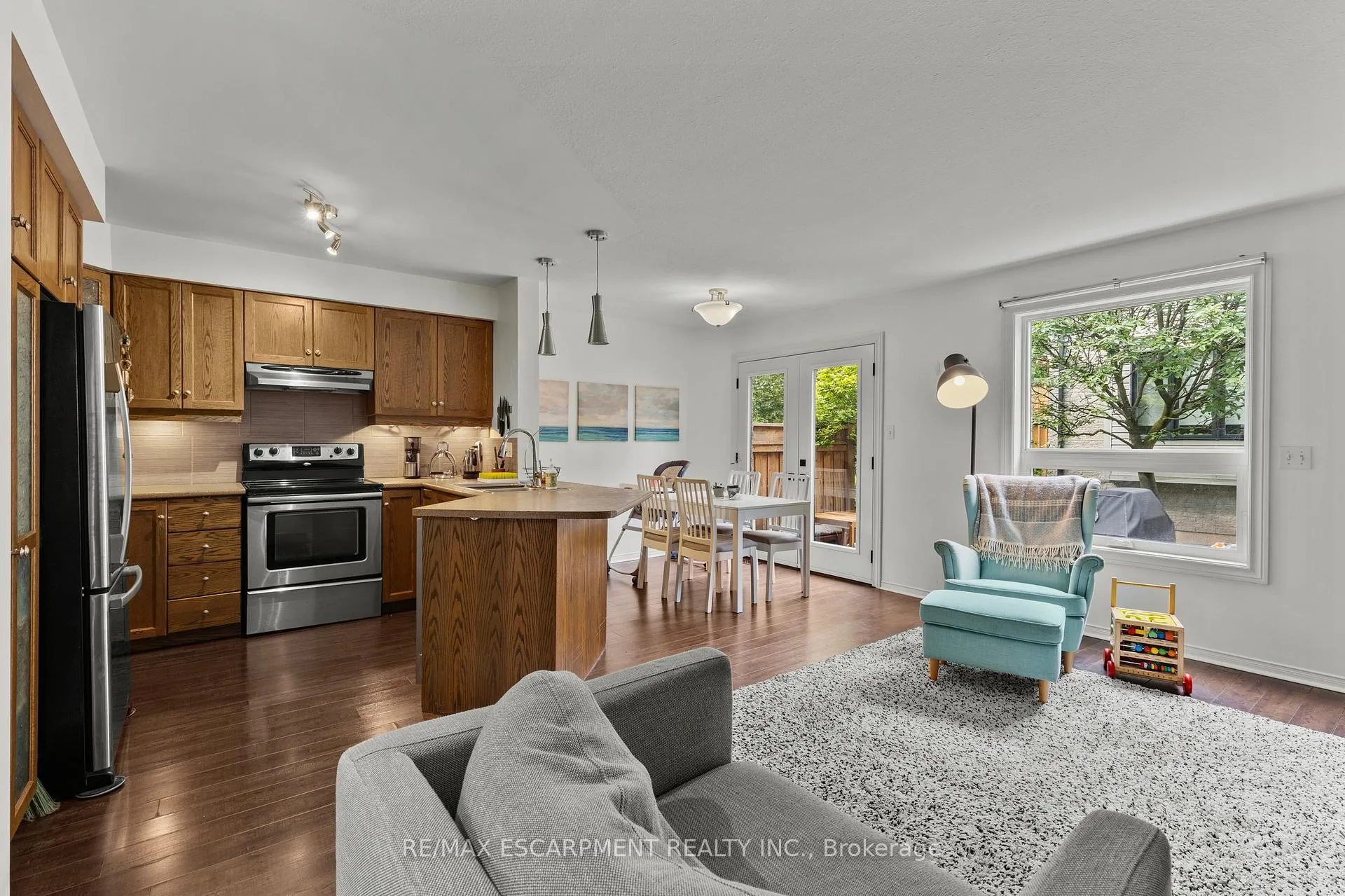 Photo 5 of Unit 9, 2110 Headon Road, Burlington, Headon — HOMEH