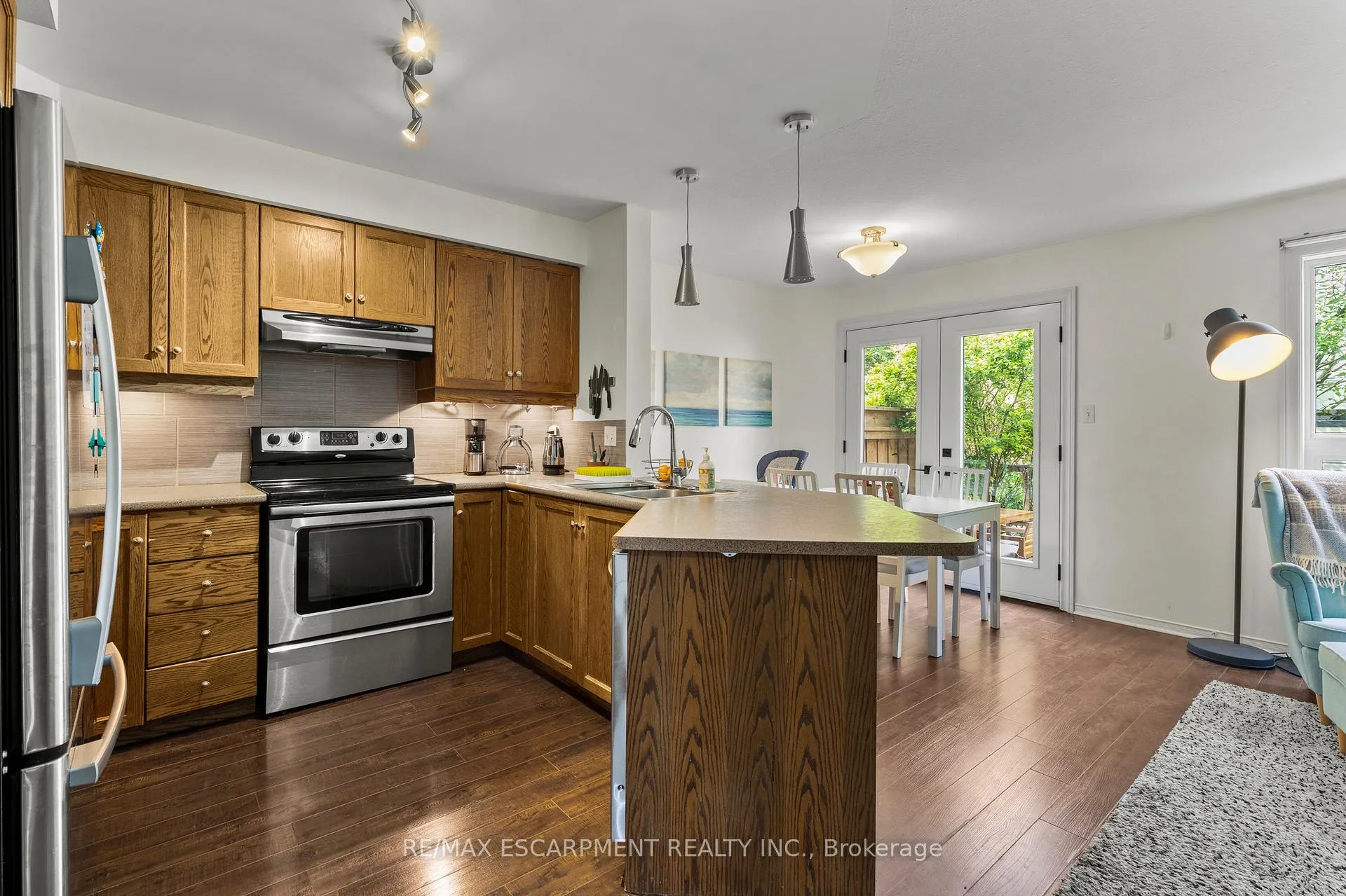 Photo 8 of Unit 9, 2110 Headon Road, Burlington, Headon — HOMEH