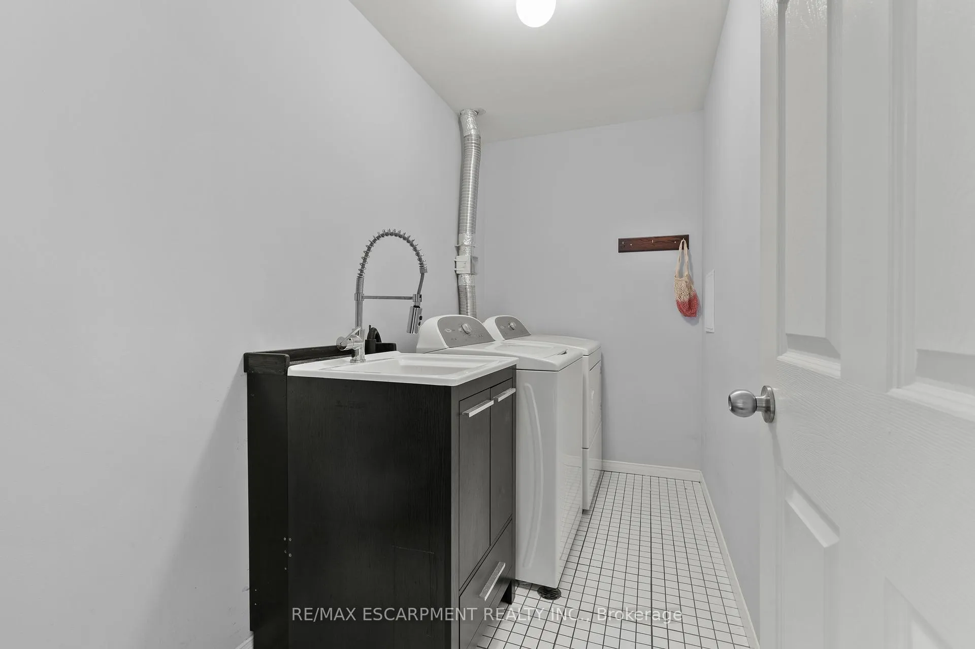 Photo 21 of Unit 9, 2110 Headon Road, Burlington, Headon — HOMEH