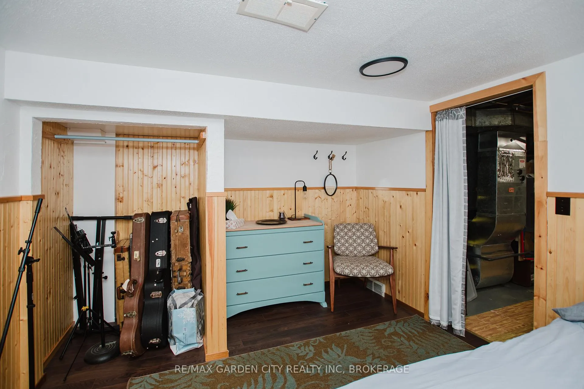 Photo 34 of 9 Blain Place, St. Catharines, E. Chester — HOMEH