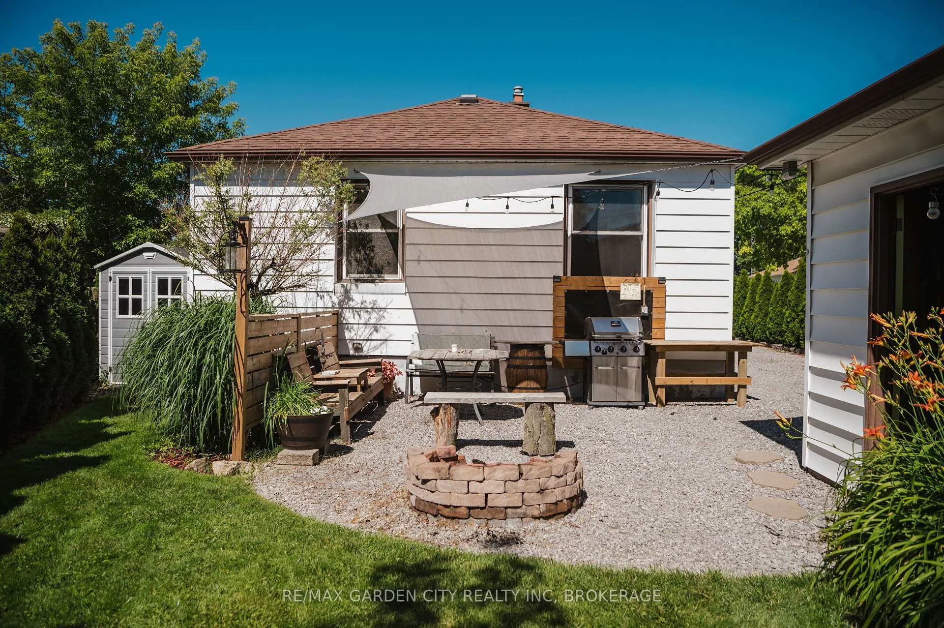 Photo 43 of 9 Blain Place, St. Catharines, E. Chester — HOMEH