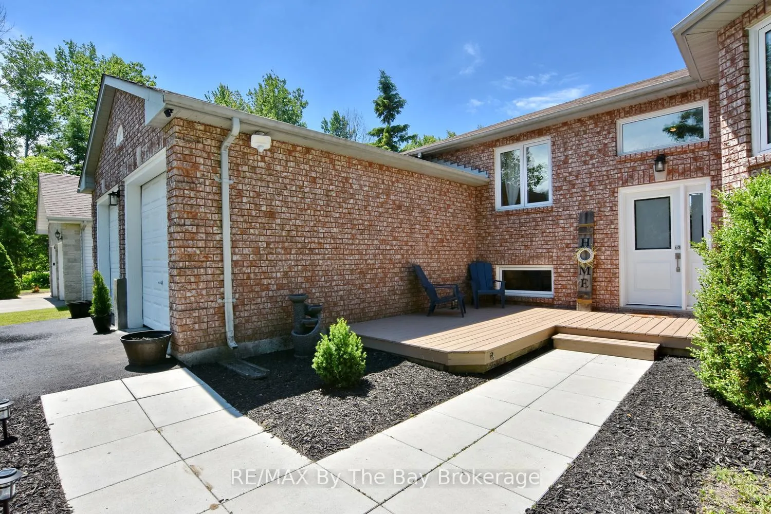 Photo 38 of 2 Birchmount Circle, Wasaga Beach — HOMEH