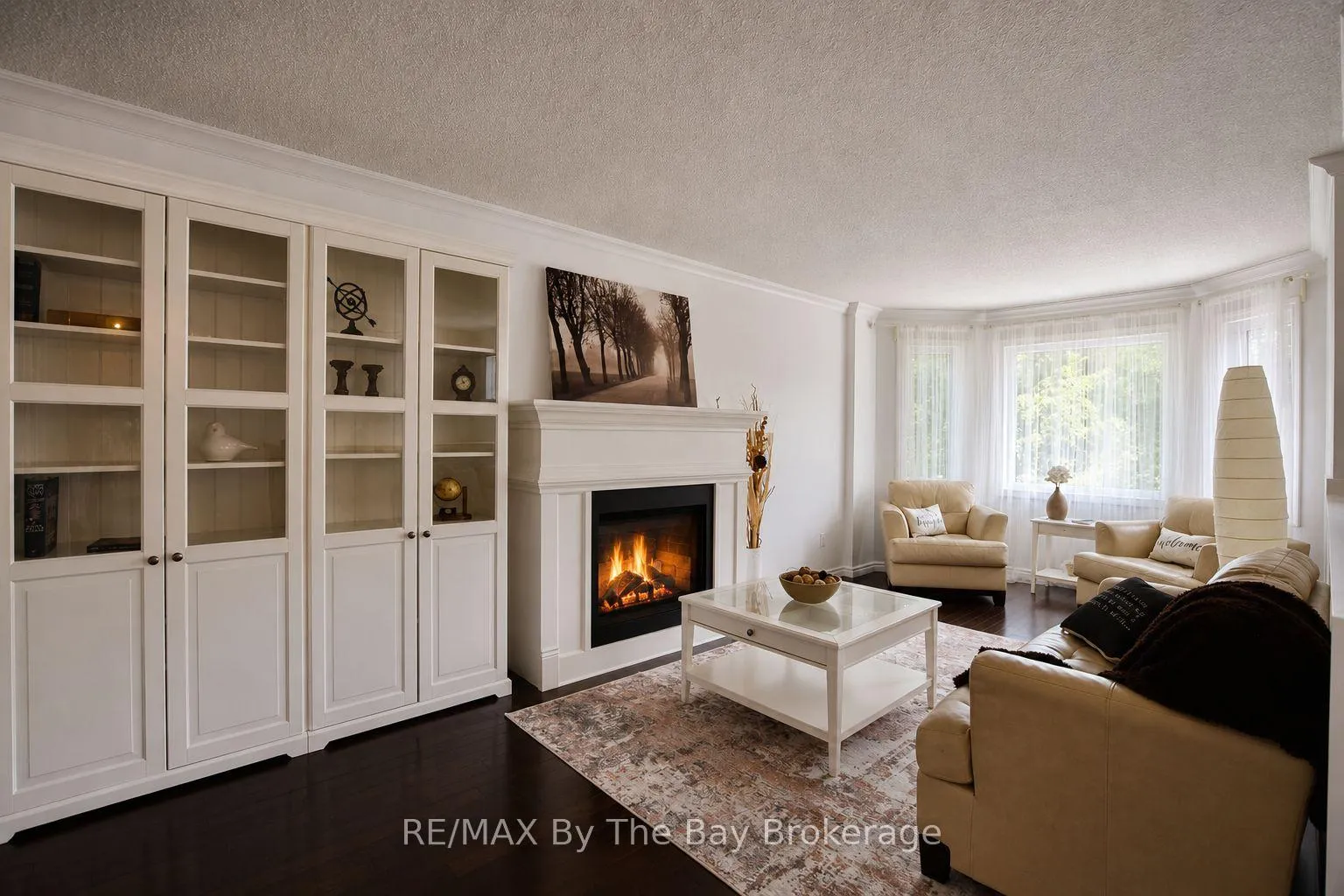 Photo 10 of 2 Birchmount Circle, Wasaga Beach — HOMEH