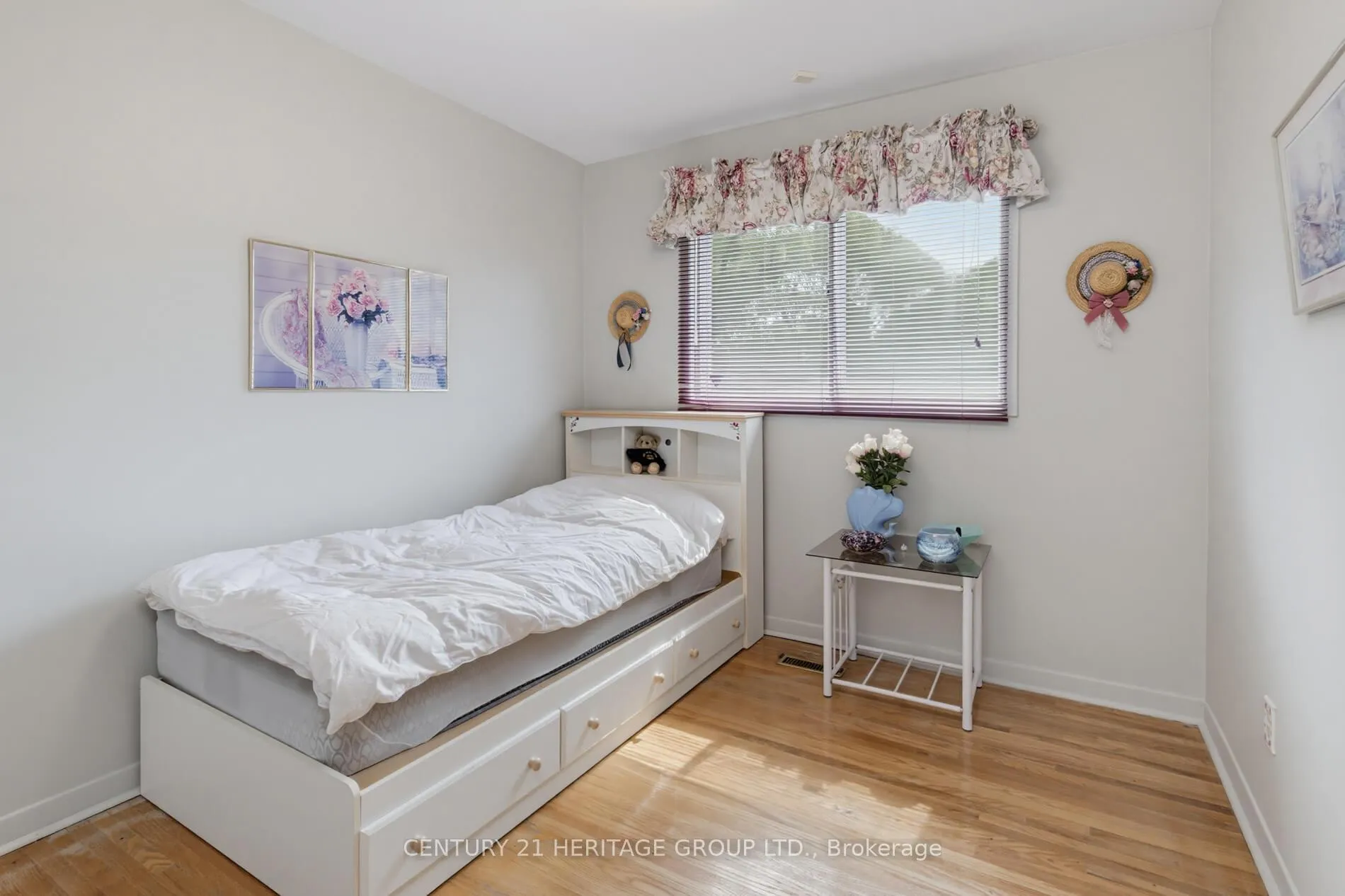 Photo 21 of 29 Lockmere Terrace, North York, Don Valley Village — HOMEH