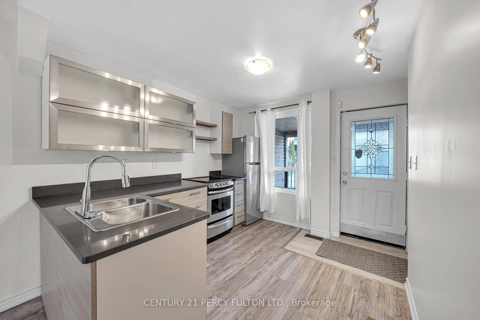 Photo 11 of 157 Olive Avenue, Oshawa, Central — HOMEH