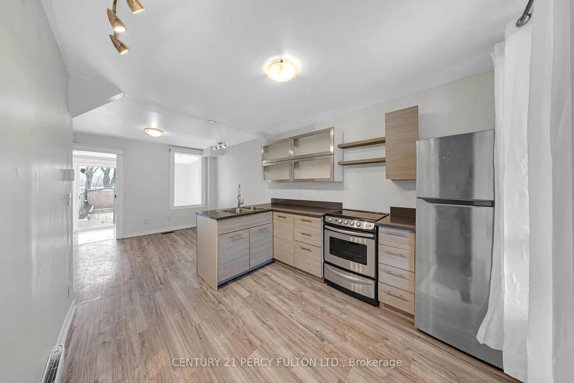 Photo 13 of 157 Olive Avenue, Oshawa, Central — HOMEH