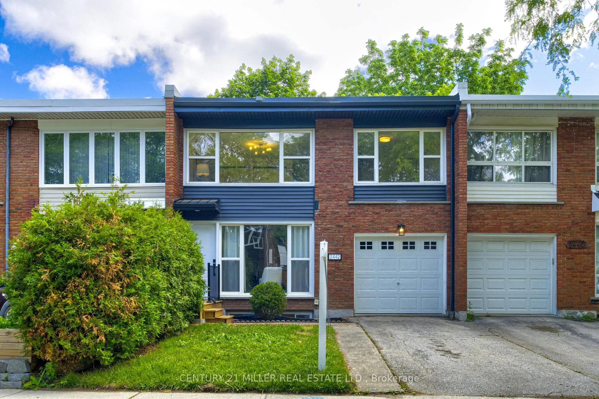 Front of 2442 Maryvale Court