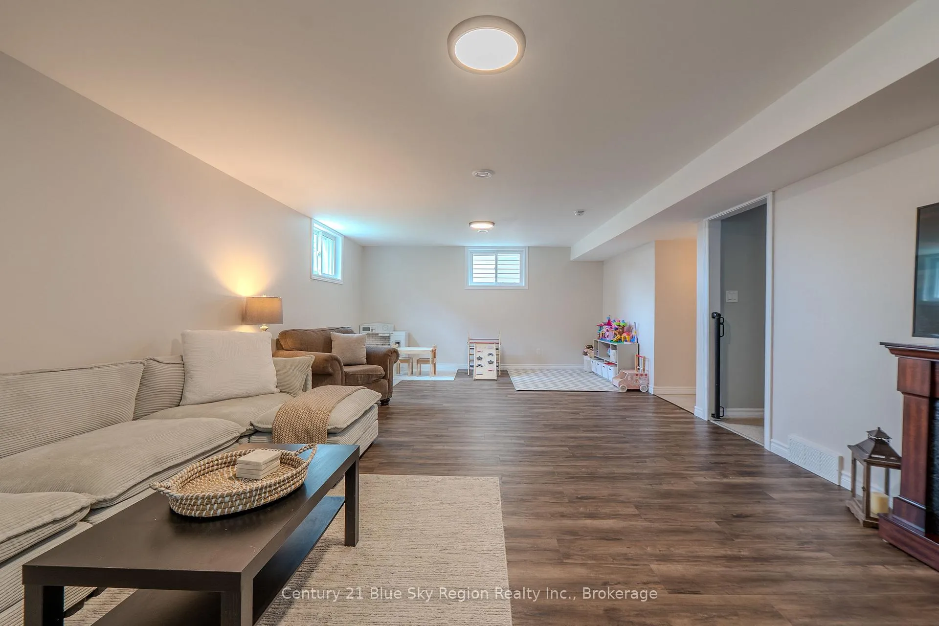 Photo 31 of 2438 Connaught Avenue, North Bay, Widdifield — HOMEH