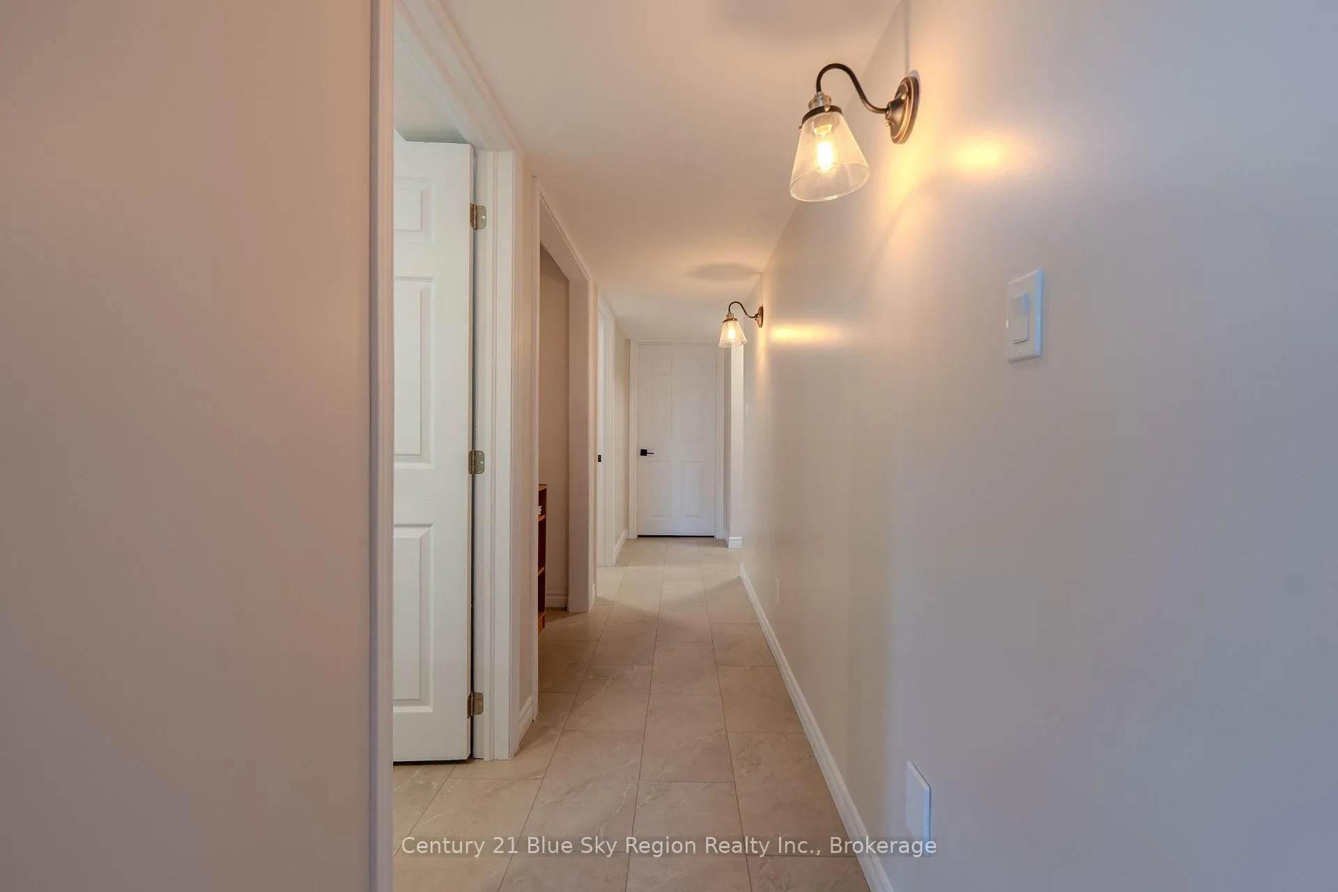 Photo 32 of 2438 Connaught Avenue, North Bay, Widdifield — HOMEH