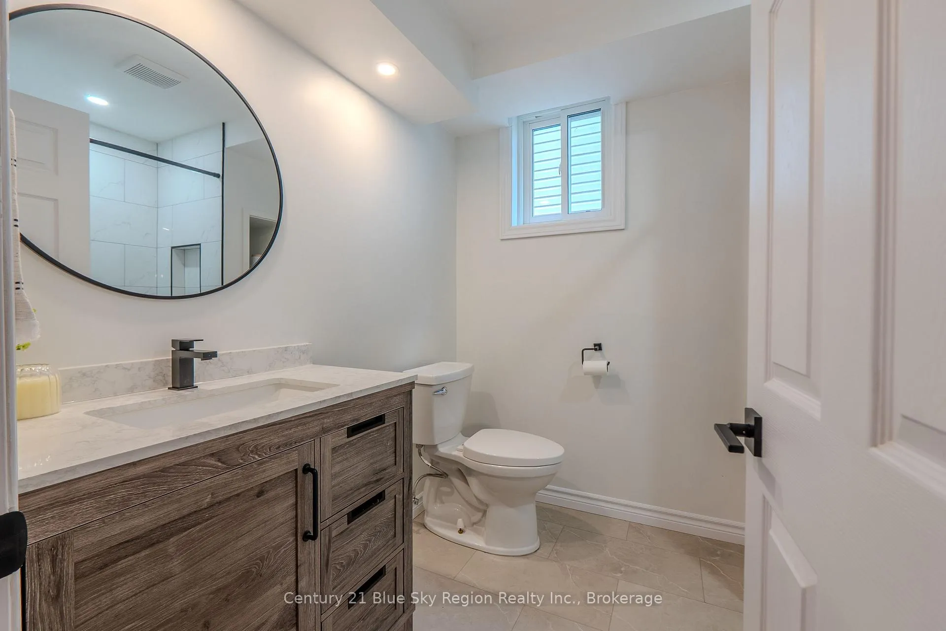 Photo 33 of 2438 Connaught Avenue, North Bay, Widdifield — HOMEH